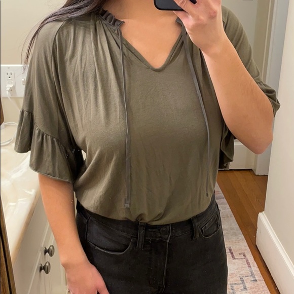 J Crew Ruffle Top - Picture 3 of 4